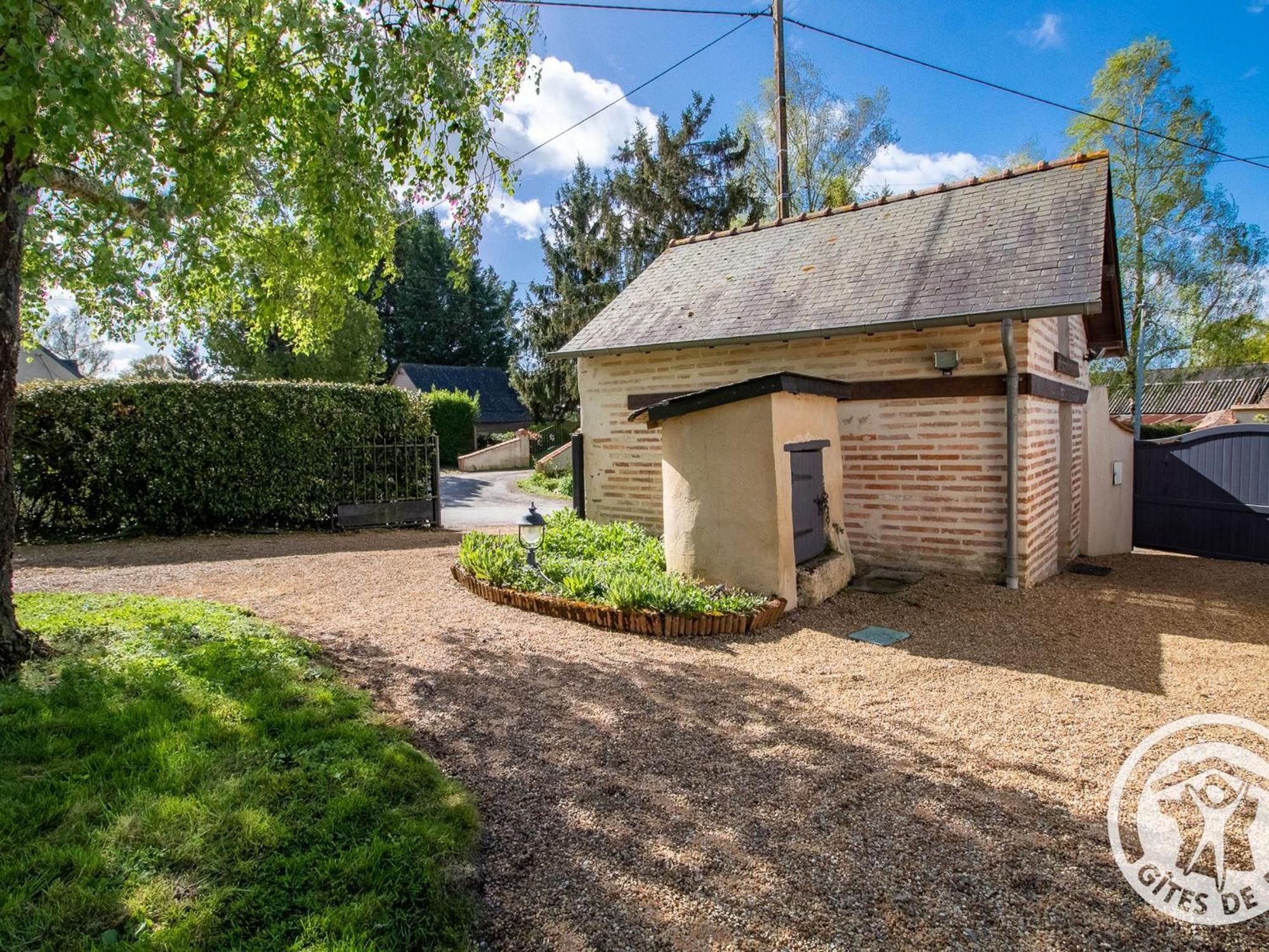 Gite Charmant Avec Jardin, Proche Activites Nautiques - Fr-1-622-75 Morannes sur Sarthe-Daumeray Eksteriør bilde
